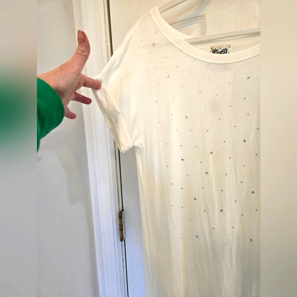 Vocal NWOT Womens White Top With Bling - Picture 4 of 8